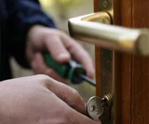 Lock Safe Services Durham, NC 919-439-5812 - lock-change